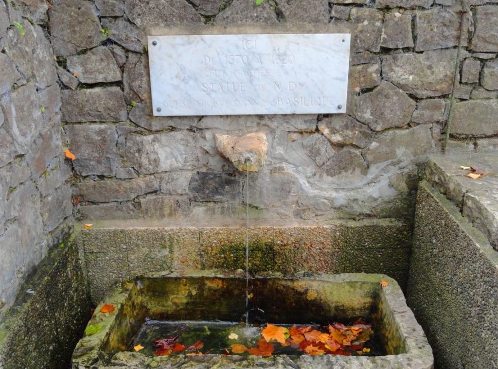 Source miraculeuse de Notre Dame de Buglose