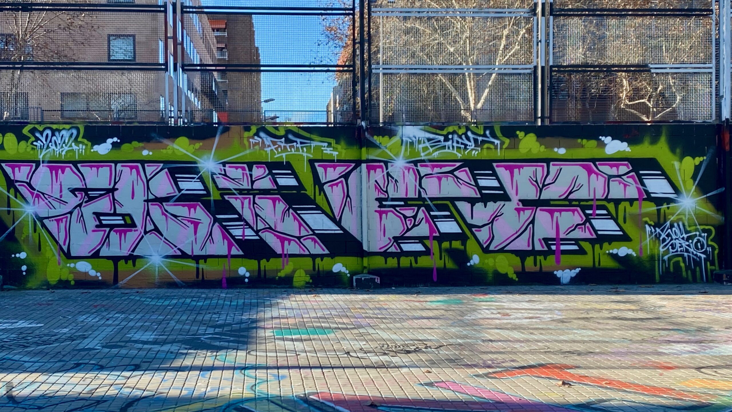 The Garden of the Three Chimneys: Barcelona's graffiti temple - ALTINNOV